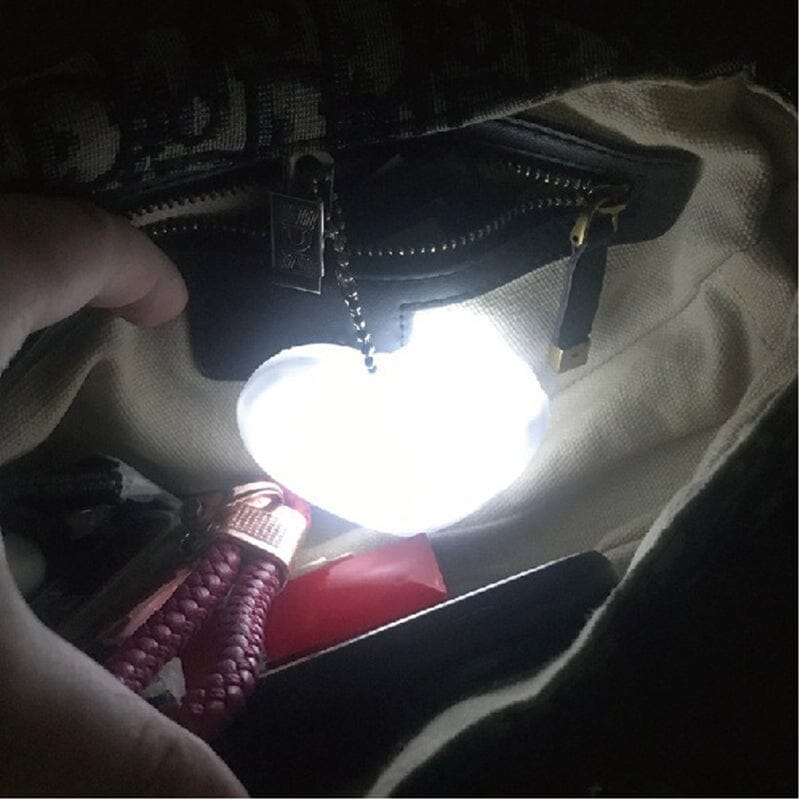 Lâmpada Multifuncional Para Bolsas - HeartGlow® (BLACK FRIDAY) Mil e Dois Descontos 