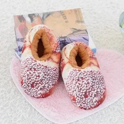 Pantufas Croissant® - Pães de Pelúcia (ESTOQUE LIMITADO) Pantufas google Mil e Dois Descontos C3 