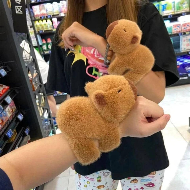 Pulseira Capivara de Pelúcia. Antialérgico! capivara Mil e Dois Descontos 